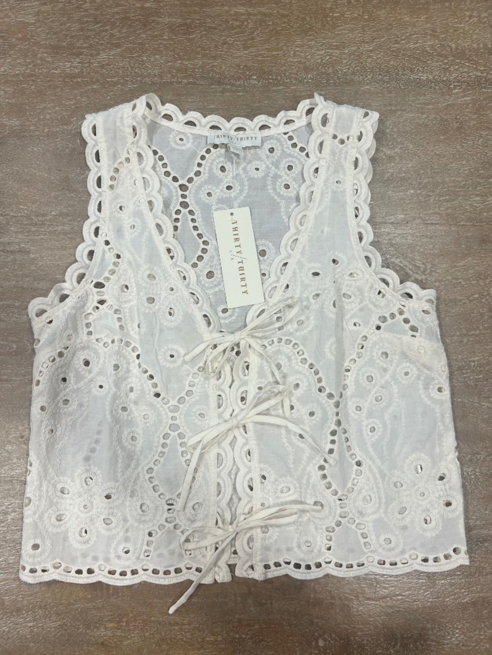 NWT Thirty/Thirty Cream Eyelet Tie Front Vest Top Cottagecore Size Small
